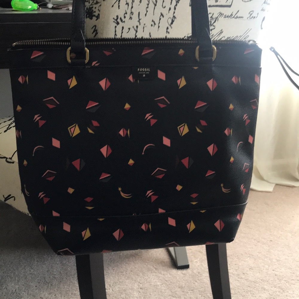 Black With Print Design Fossil Tote - image 1